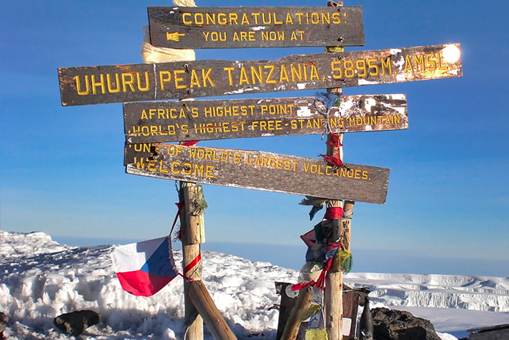 escaladeaza Kilimanjaro