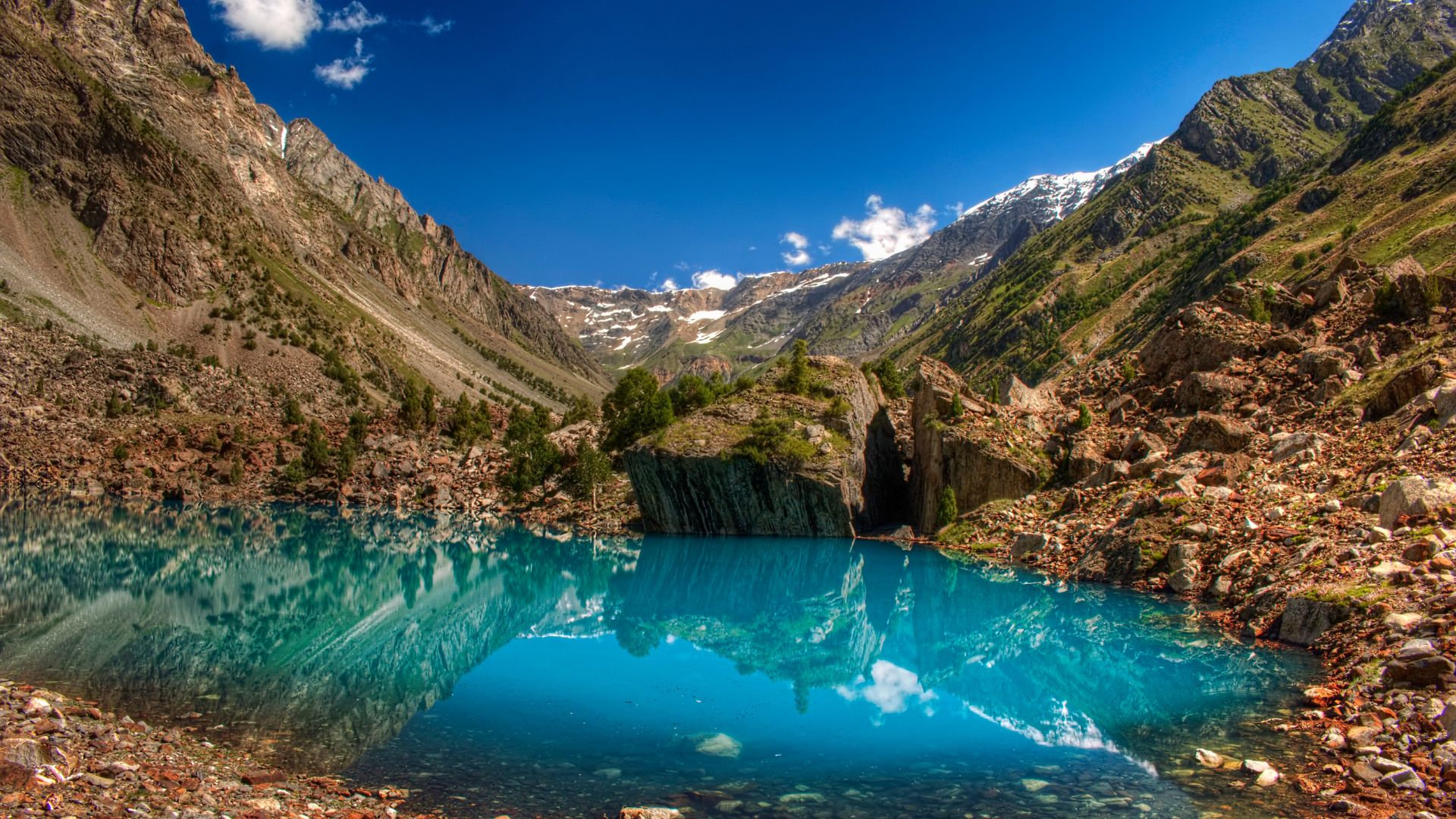 Pakistan cu insotitor de grup Circuit PAKISTAN: Aventura montana si orase istorice 30 Mai - 13 Iunie 2026