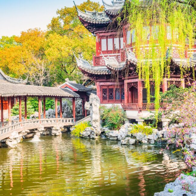 Circuit CHINA & TIBET: De la luminile Shanghaiului la umbra Everestului 11 - 26 Iunie 2026