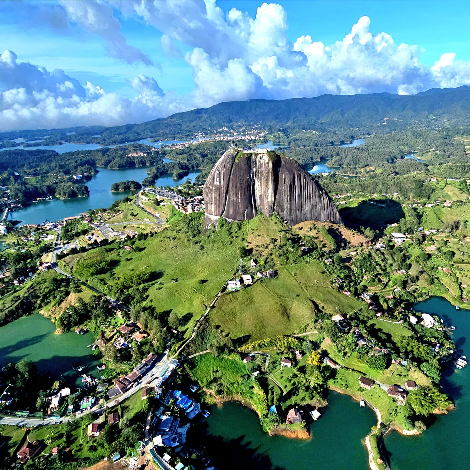 Columbia - Aventura completa in "Tara Cafelei"