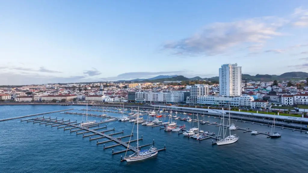 Circuit AZORE: Insula Sao Miguel Hawaii-ul Europei 21 - 29 Mai 2027