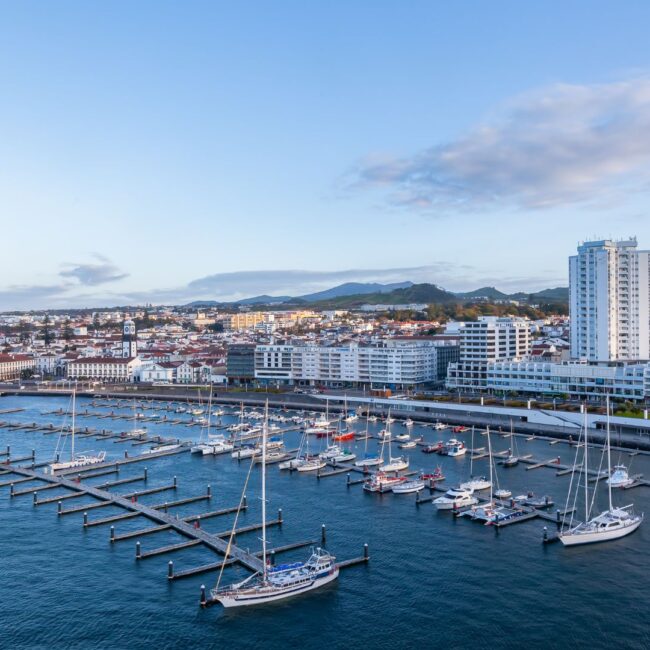 Circuit AZORE: Insula Sao Miguel Hawaii-ul Europei 21 - 29 Mai 2027
