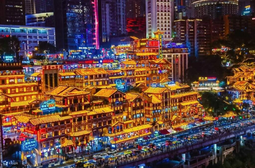 CHINA: China: Peisaje Legendare si Minunile Urbane din Chongqing 21 Iunie - 8 Iulie 2025