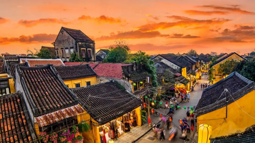 Circuit INDOCHINA: Vietnam, Cambodgia, Laos si Thailanda 03 - 21 Martie 2027