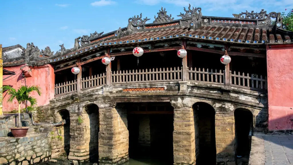 Circuit INDOCHINA: Vietnam, Cambodgia, Laos si Thailanda 03 - 21 Martie 2027