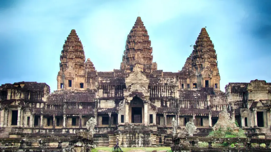 Circuit INDOCHINA: Vietnam Cambodgia Laos si Thailanda 17 Noiembrie – 5 Decembrie 2026