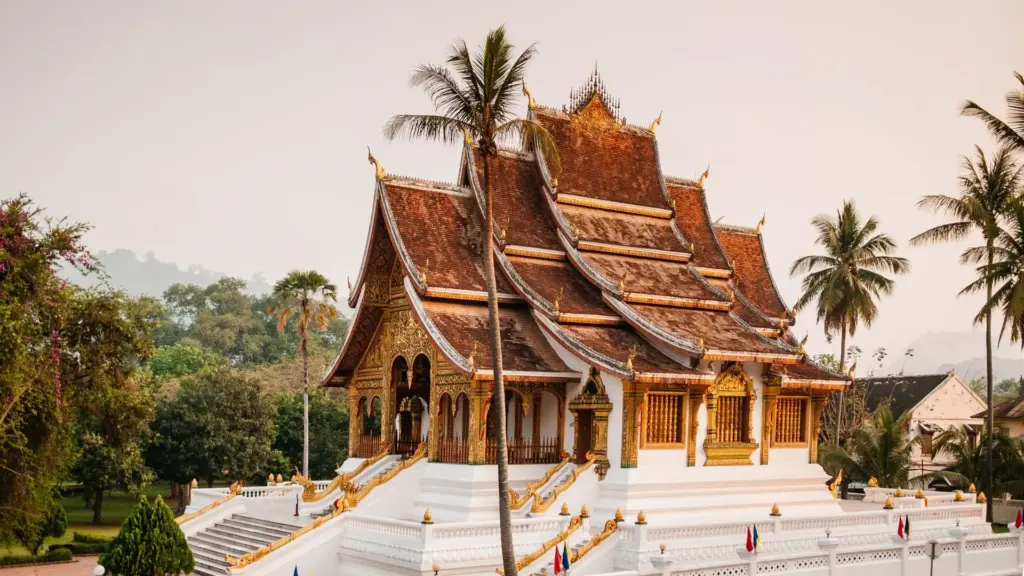 Circuit INDOCHINA: Vietnam Cambodgia Laos si Thailanda 17 Noiembrie – 5 Decembrie 2026