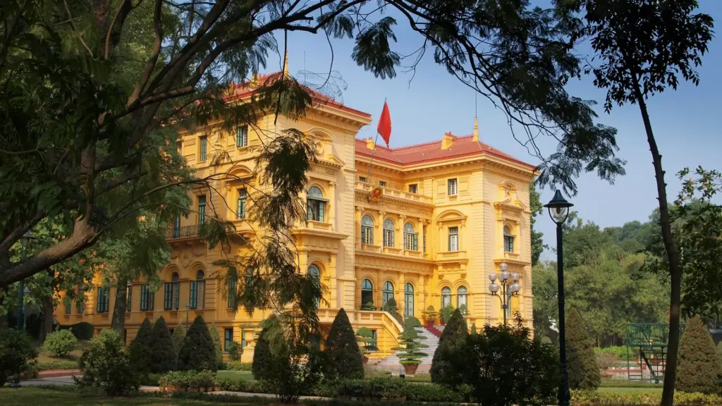 Circuit VIETNAM: Esenta Vietnamului si Plajele din Mui Ne 21 Martie - 03 Aprilie 2027