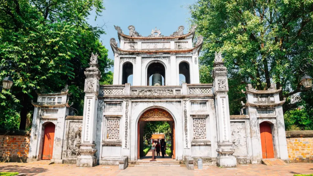 Circuit VIETNAM: Esenta Vietnamului si Plajele din Mui Ne 21 Martie - 03 Aprilie 2027