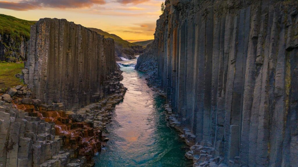 Godafoss - Hverir - Viti - Dettifoss - Selfoss - Studlagil