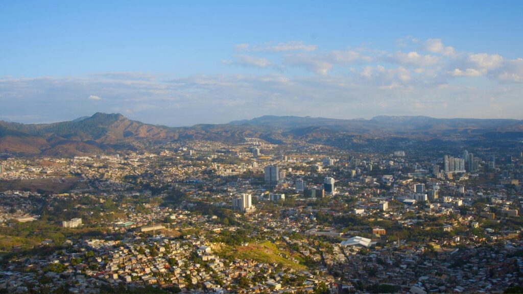 Tegucigalpa – Valle de Angeles – Santa Lucia – San Salvador