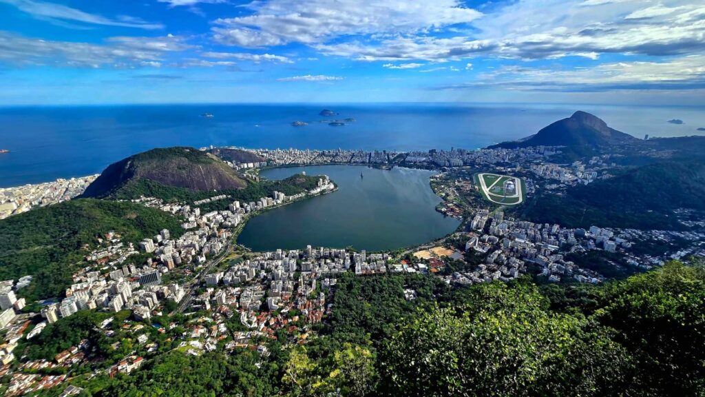 Circuit BRAZILIA: Ecoul cascadelor si ritmul oraselor